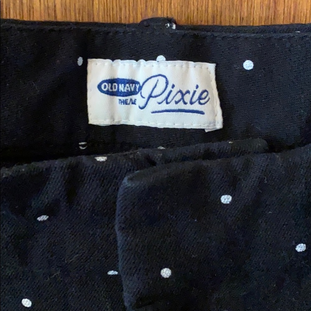 Old Navy Pixie cropped polka dot pants 4 - Picture 2 of 7